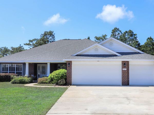 2247 Smallwood Drive, Navarre, FL 32566