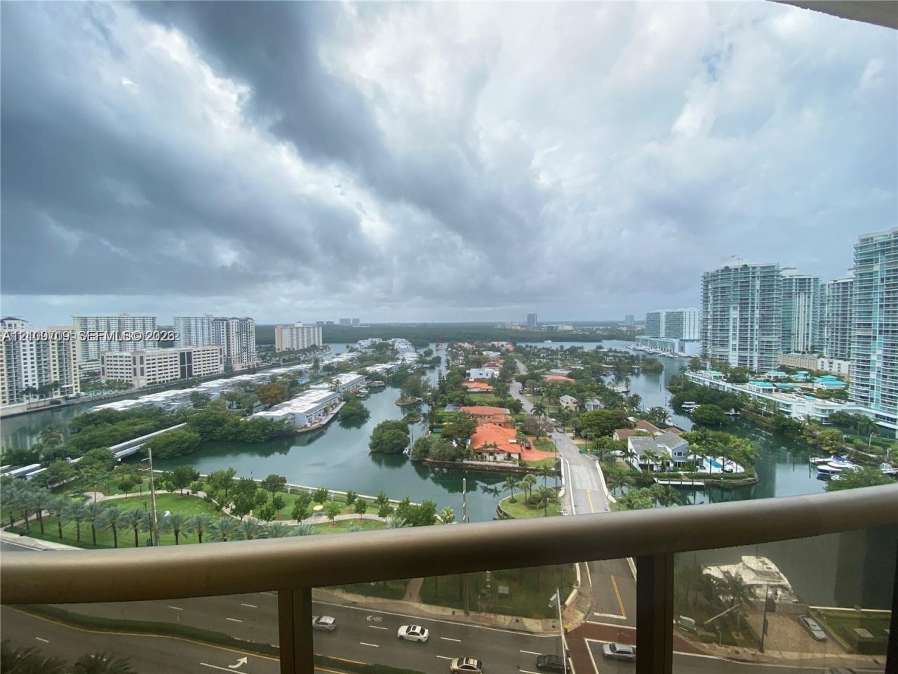 16275 Collins Ave, Unit 1704, Sunny Isles Beach, FL 33160 Photo