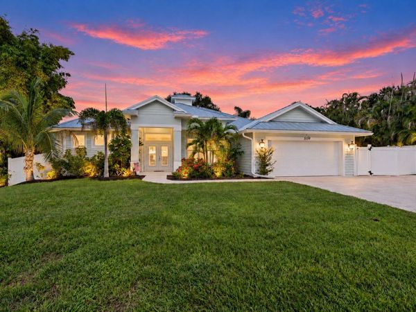 5139 SE HORSESHOE POINT Road, Stuart, FL 34997