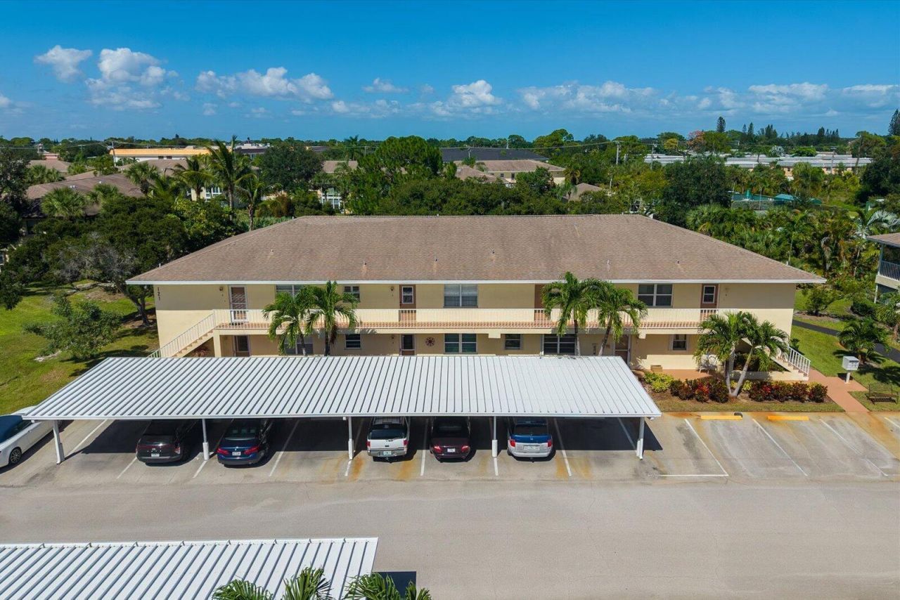 2950 SE Ocean Boulevard, Stuart, FL 34996 Photo