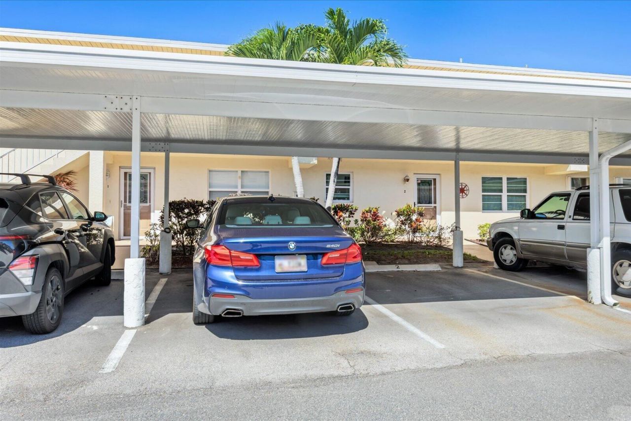 2950 SE Ocean Boulevard, Stuart, FL 34996 Photo