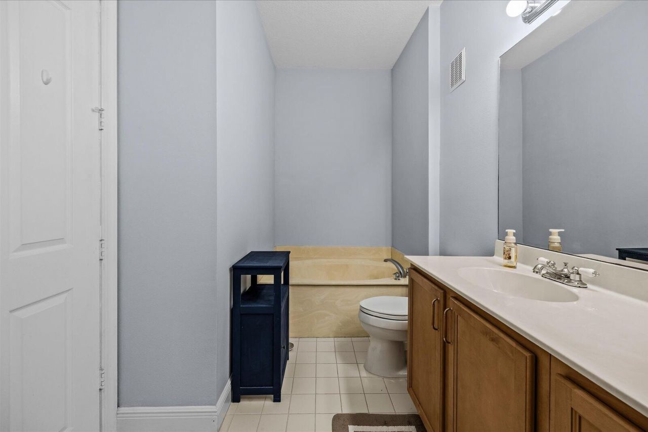 10520 SW Stephanie Way, Unit 2-212, Port Saint Lucie, FL 34987 Photo