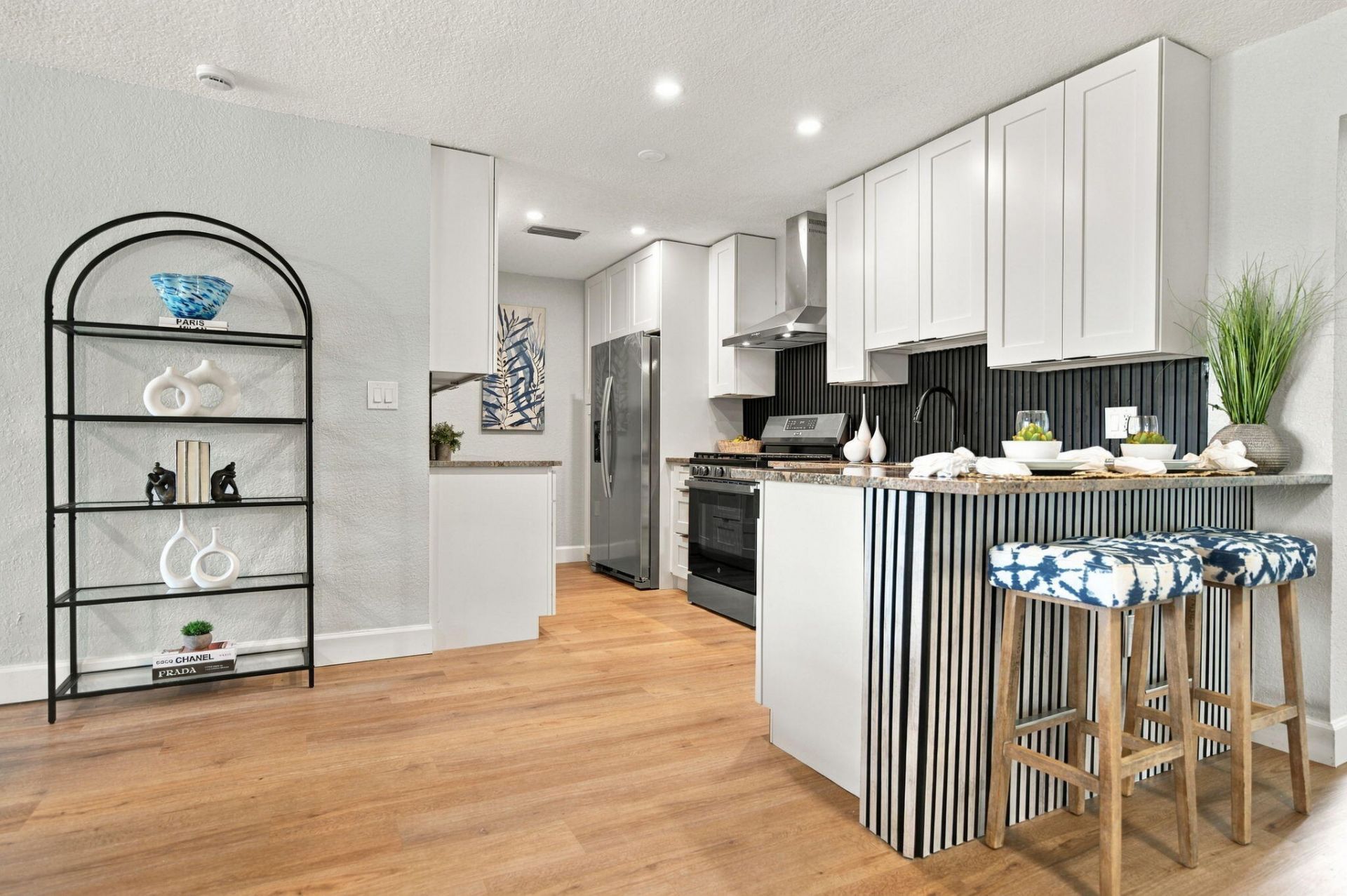 2400 NW 85th Avenue, Sunrise, FL 33322 Photo