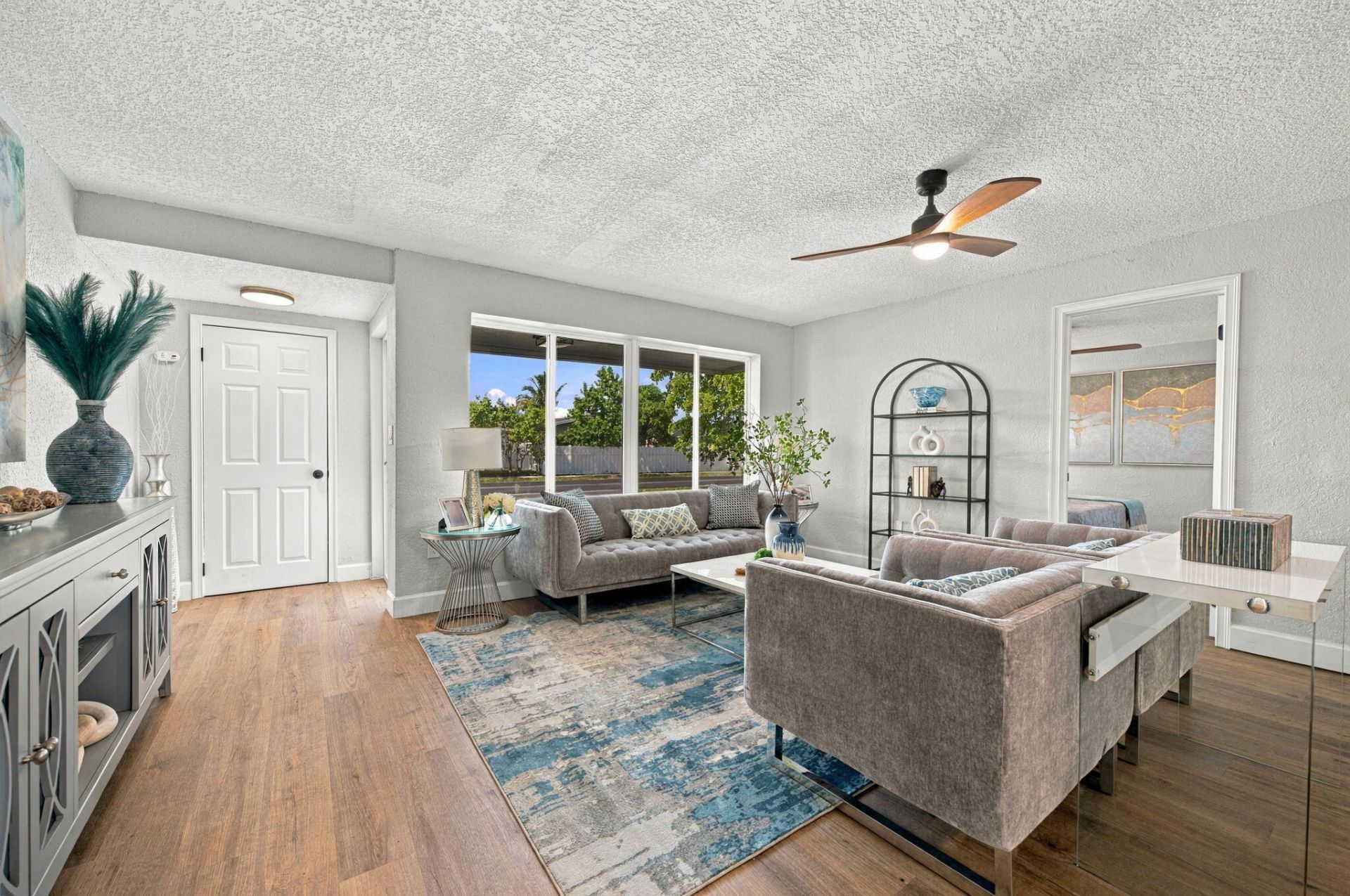 2400 NW 85th Avenue, Sunrise, FL 33322 Photo