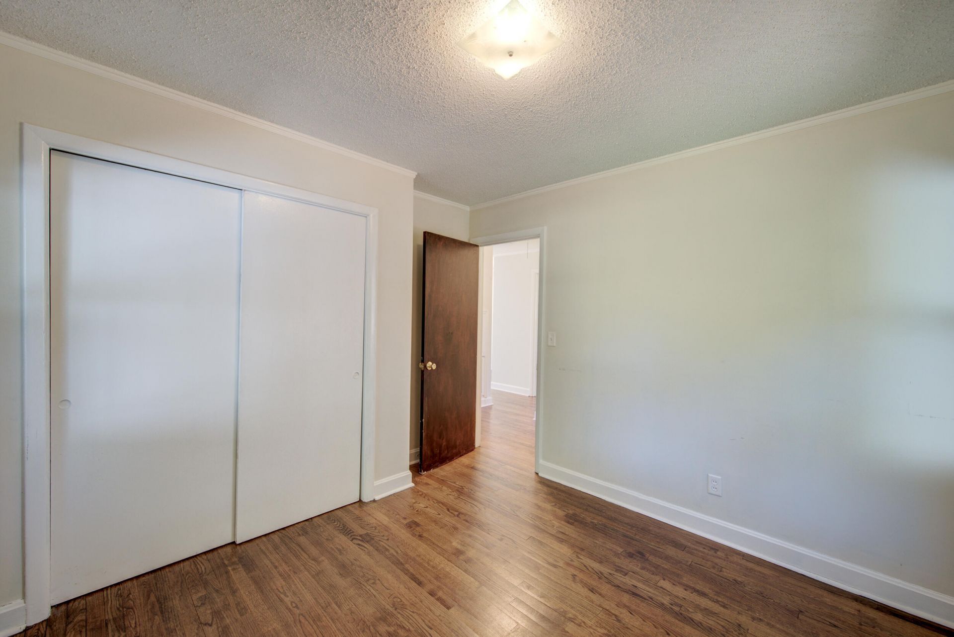 2662 Leeds Avenue Photo 18