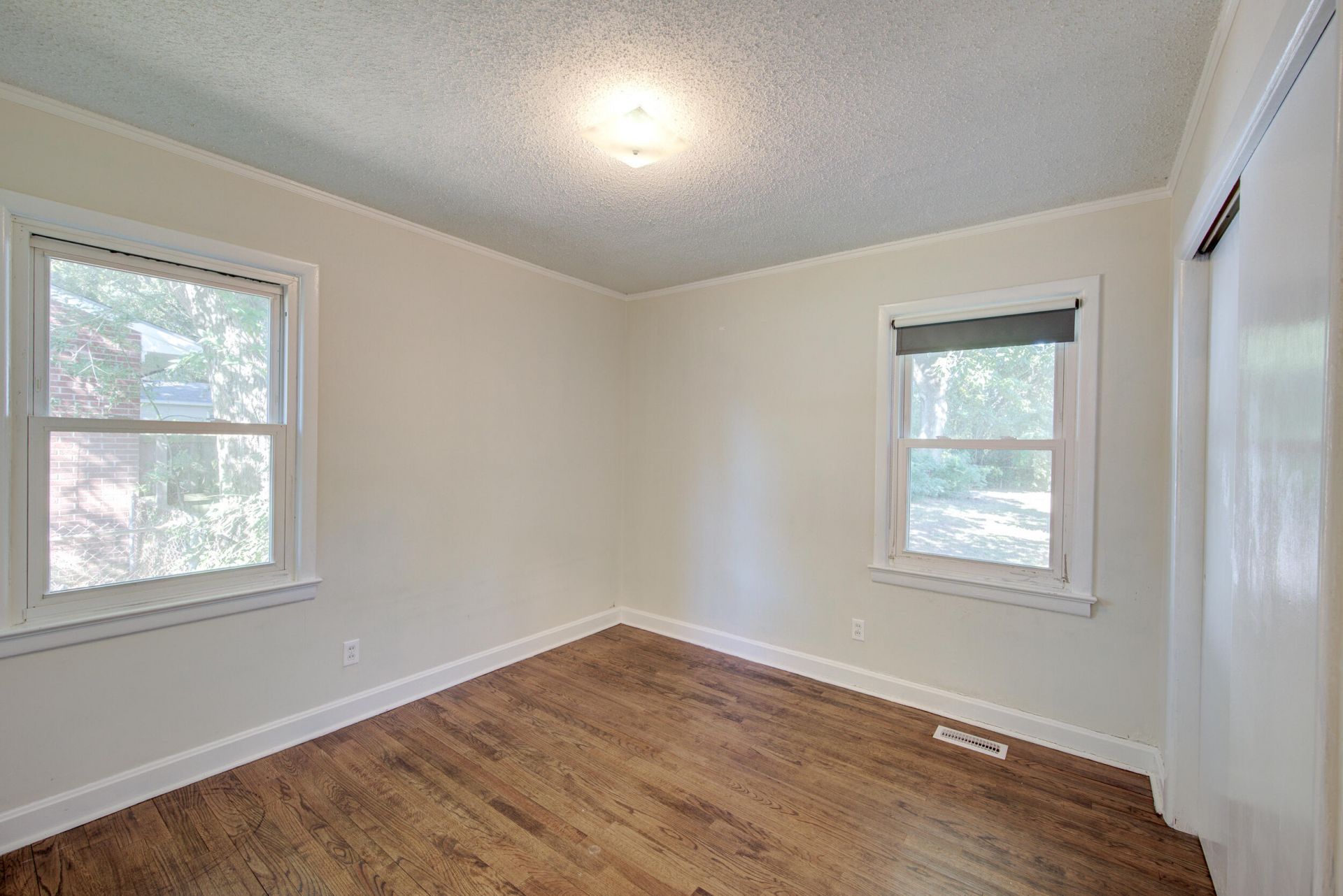 2662 Leeds Avenue Photo 22