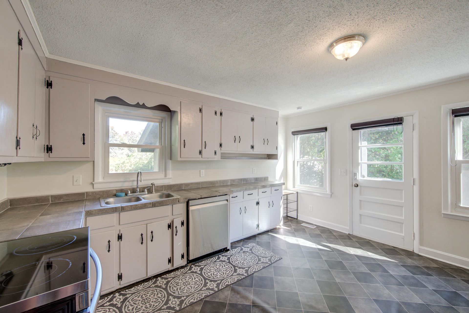 2662 Leeds Avenue Photo 28