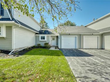 389 Lenora Lane , Webster, NY 14580