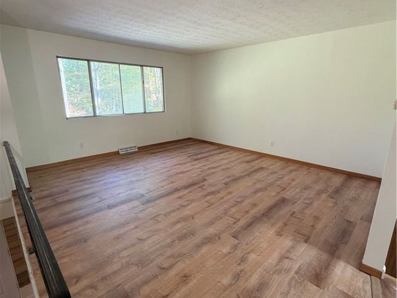 2854 Long Road, Akron, OH 44312 Photo 2