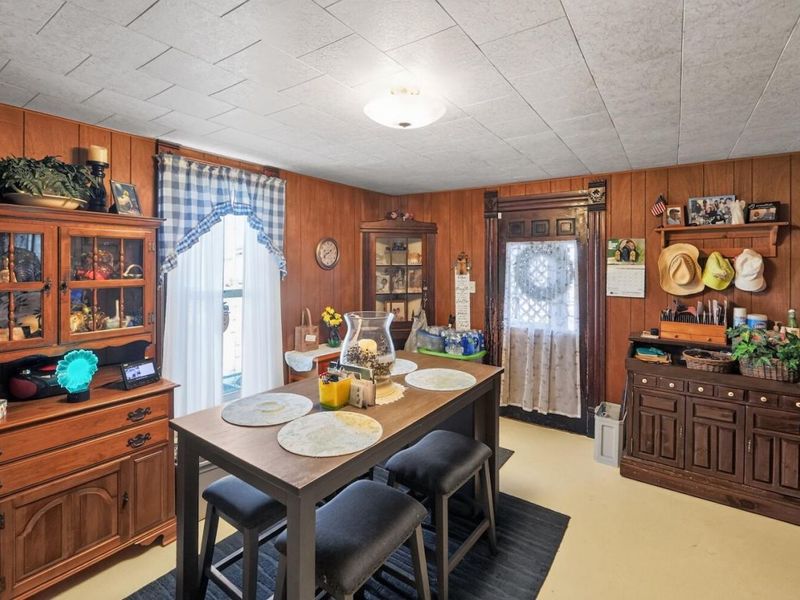1 Ridgewood Avenue , Mount Vernon, OH 43050 Photo 4