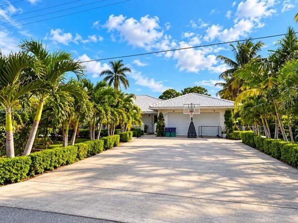 2036 Sharon St, Boca Raton, FL 33486
