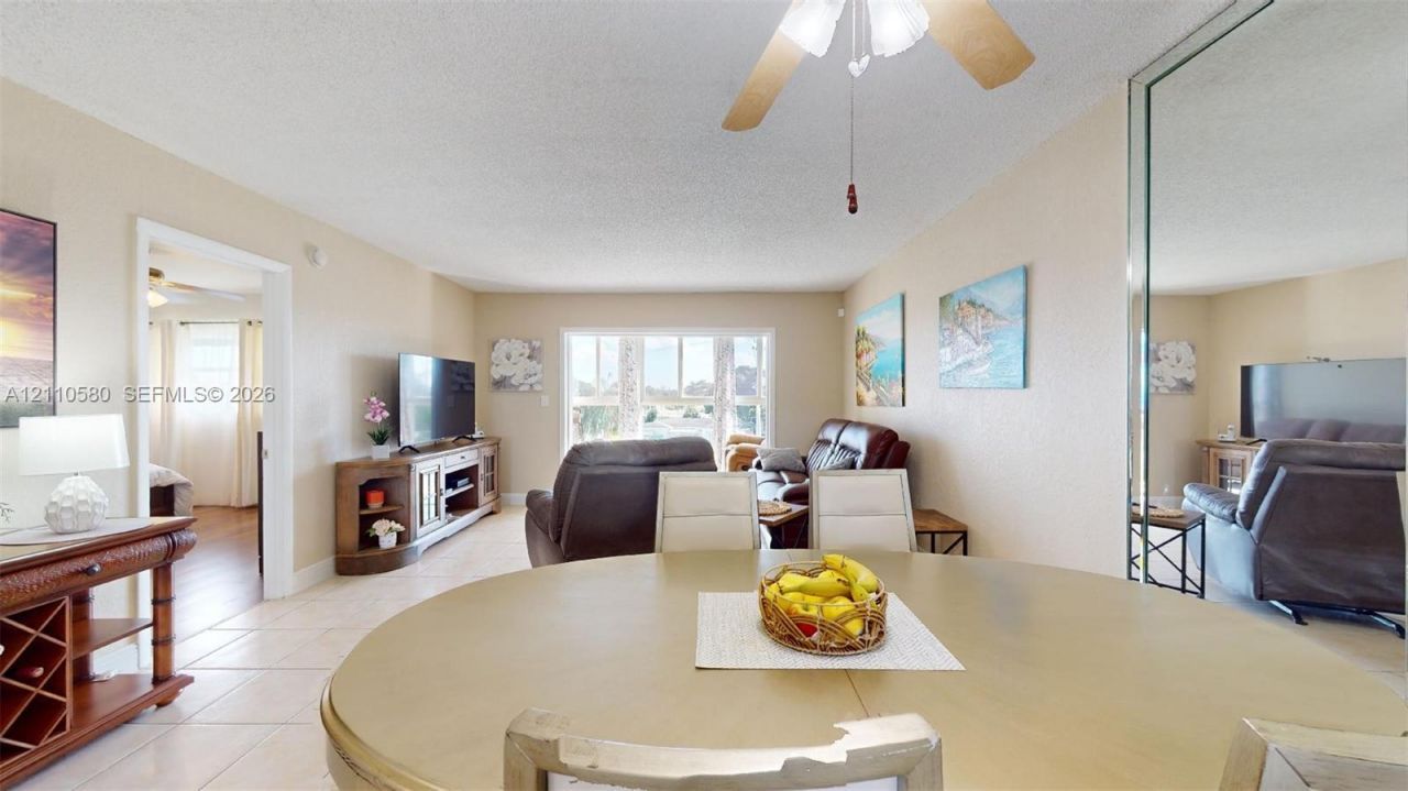 7877 Golf Cir Dr , Unit 304, Margate, FL 33063 Photo