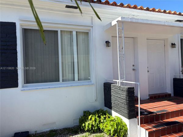 1035 SW 3rd St , Unit 3, Miami, FL 33130