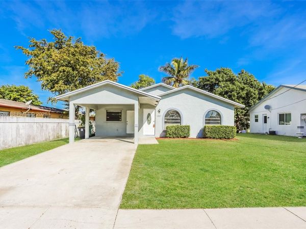 1301 NW 2nd St , Dania Beach, FL 33004