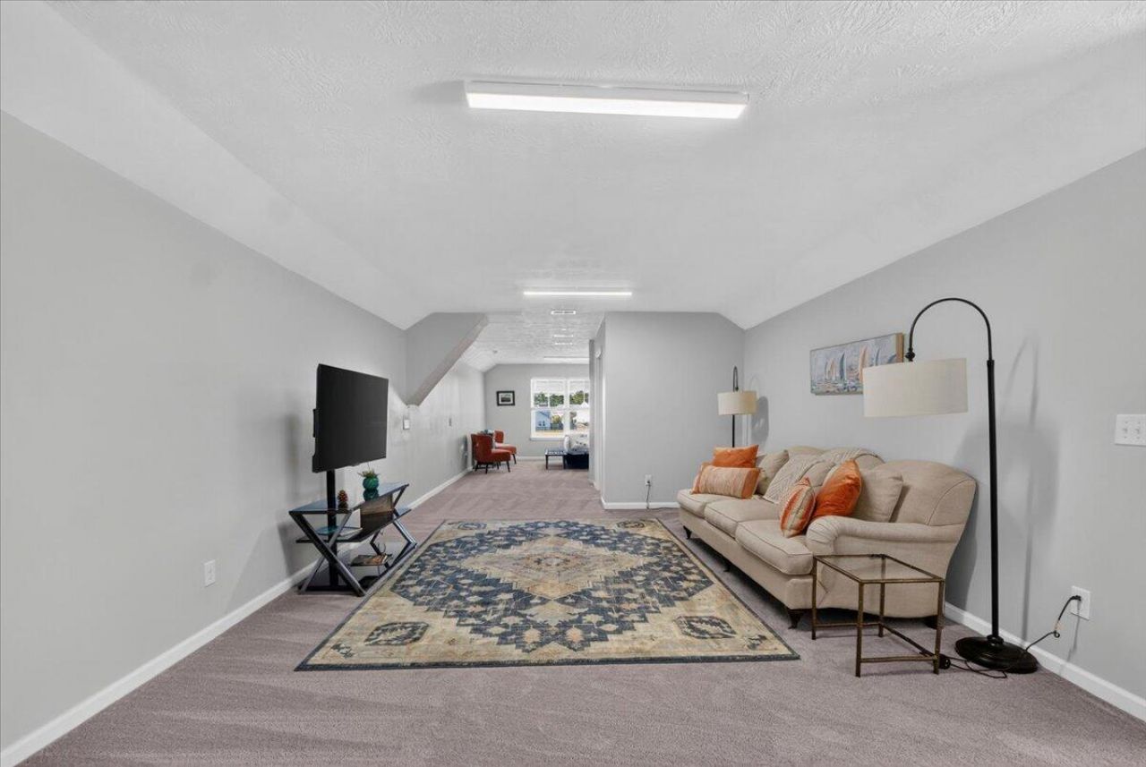 106 Nevil Court Photo 39