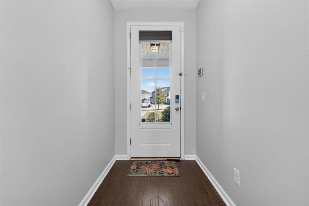 106 Nevil Court Photo 6