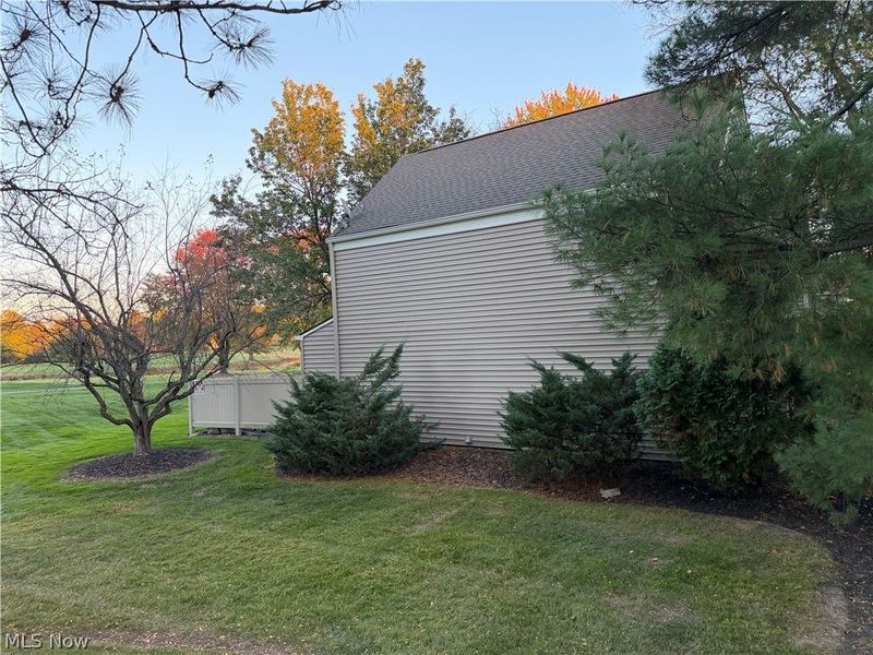 17501 Fairlawn Drive, Chagrin Falls, OH 44023 Photo 3