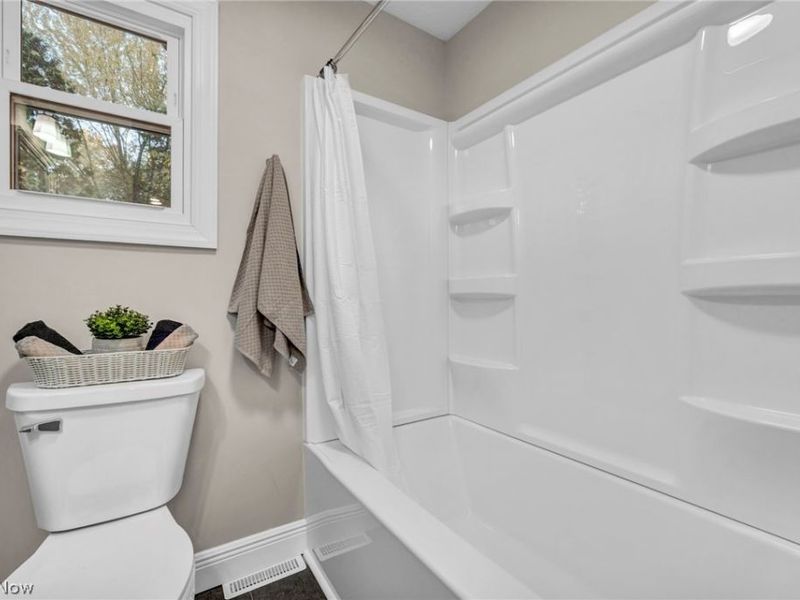 4380 Ophelia Street , Newton Falls, OH 44444 Photo 17