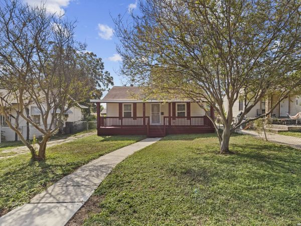 1434 W Gramercy, San Antonio, TX 78201