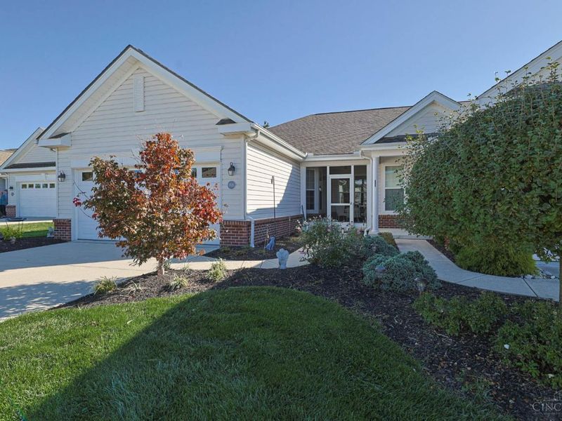 1321 Meadow Vista Drive, Hamilton Township, OH 45039 Photo 2