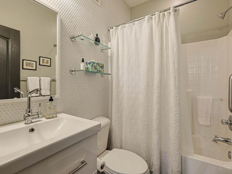 1321 Meadow Vista Drive, Hamilton Township, OH 45039 Photo 24