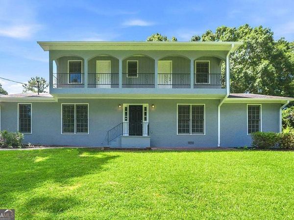 211 Pioneer Trail, Marietta, GA 30068