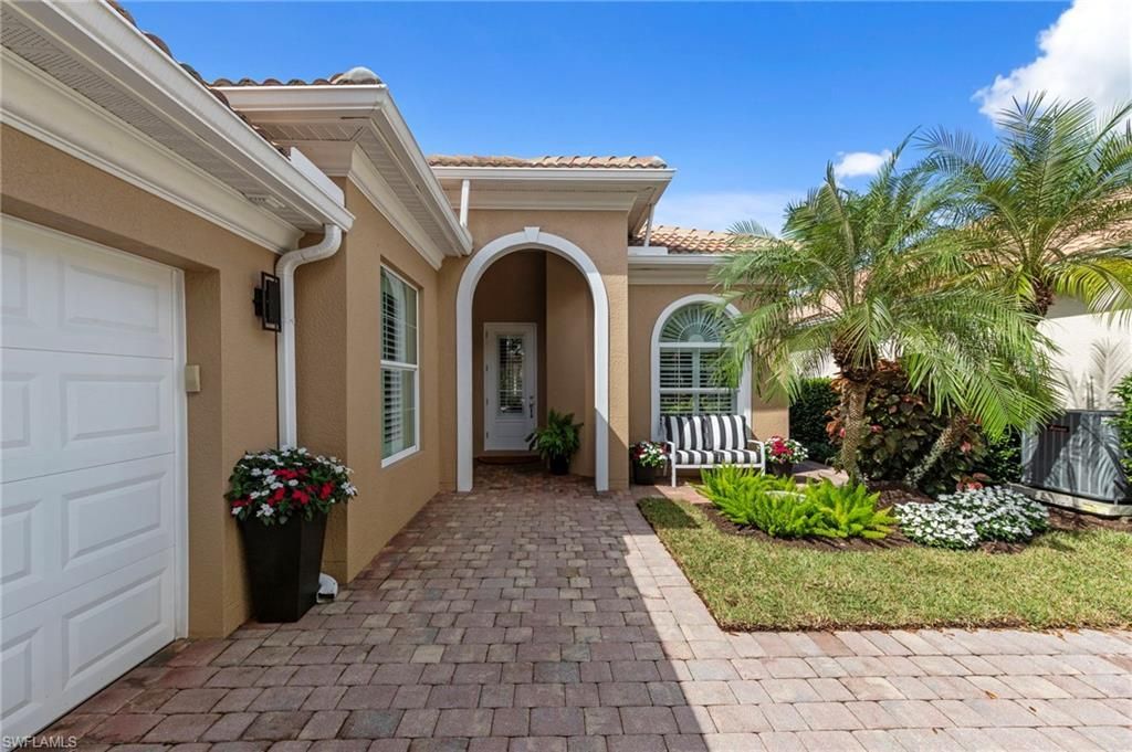 28510 Guinivere Way, Bonita Springs, FL 34135 Photo