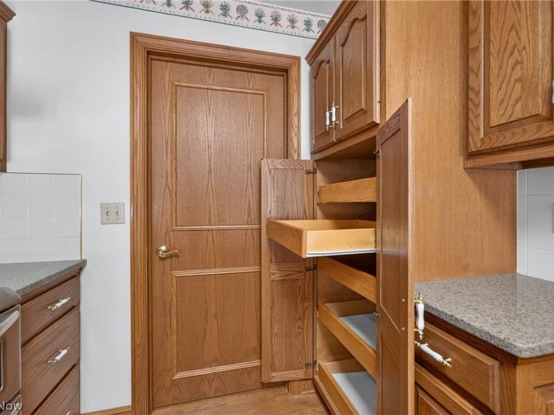 601 Sonora Drive, Barberton, OH 44203 Photo 16