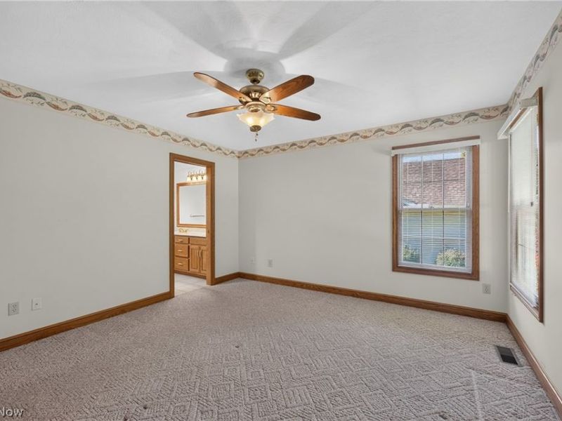 601 Sonora Drive, Barberton, OH 44203 Photo 22
