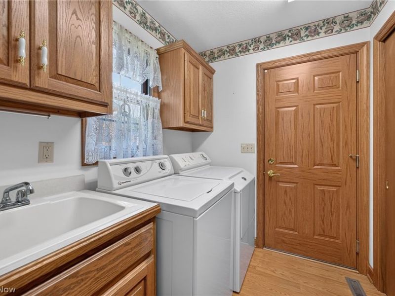 601 Sonora Drive, Barberton, OH 44203 Photo 26