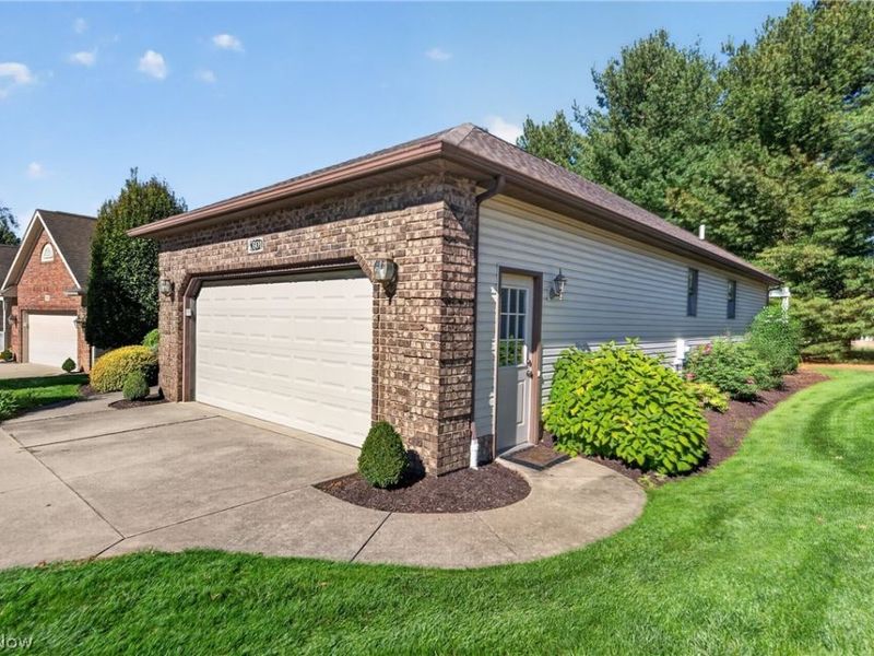 601 Sonora Drive, Barberton, OH 44203 Photo 3