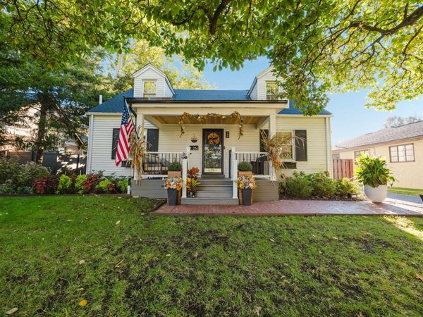 236 N Roosevelt Avenue, Bexley, OH 43209