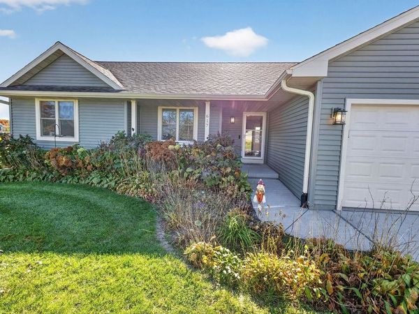 617 Badger Drive, Evansville, WI 53536