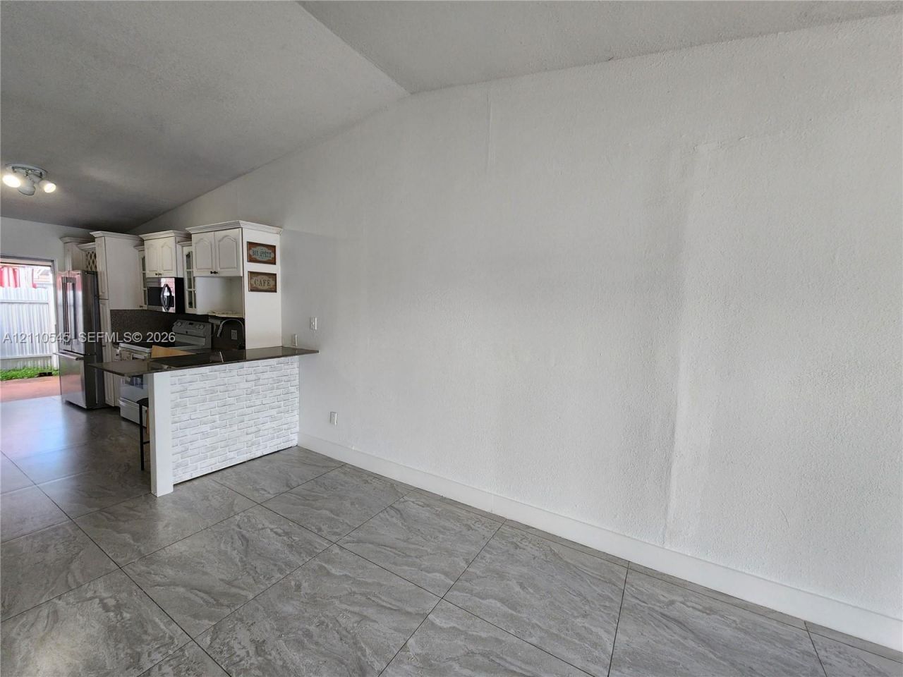 8729 NW 116th St , Hialeah Gardens, FL 33018 Photo
