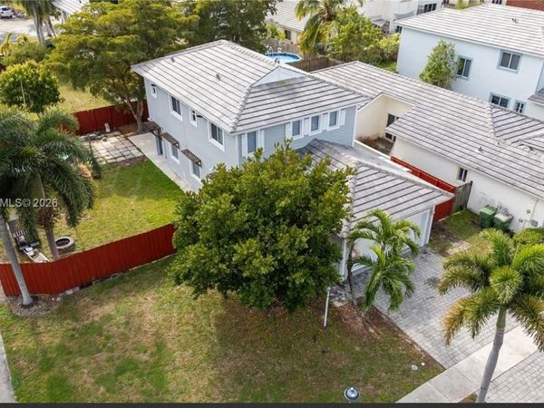 3176 NE 4th St , Homestead, FL 33033
