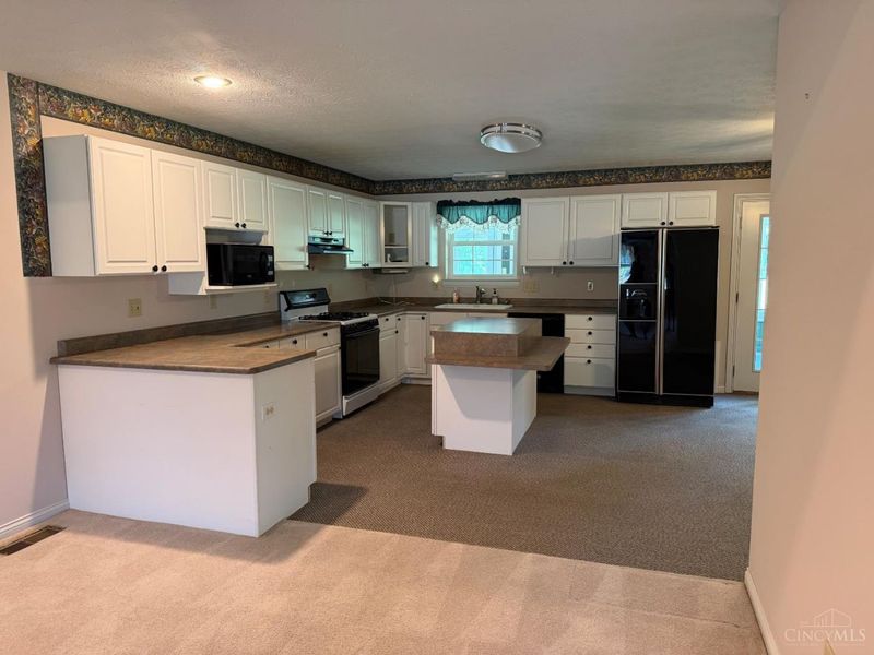 2440 Moler Road, Goshen, OH 45122 Photo 4