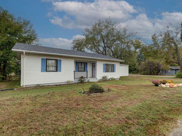 718 W Woodbine Road , Ash Grove, MO 65604
