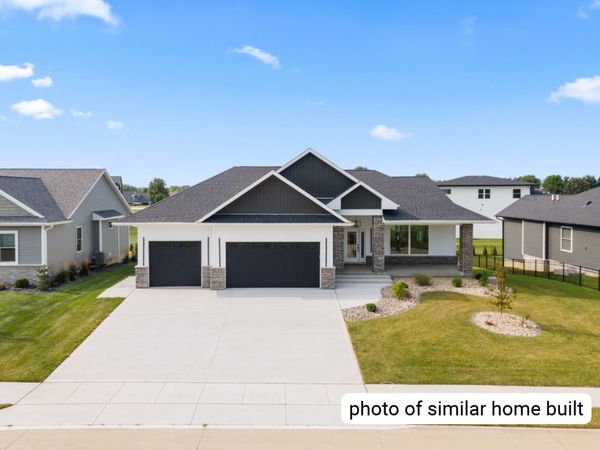 7172 Alvie Lane , Bettendorf, IA 52722
