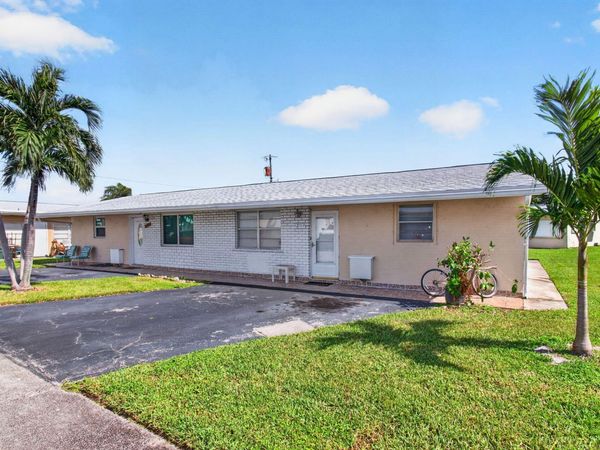 2703 Peer Lane, Delray Beach, FL 33445