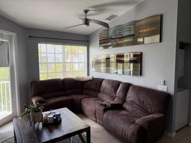 3013 Laurel Ridge Circle, Riviera Beach, FL 33404 Photo