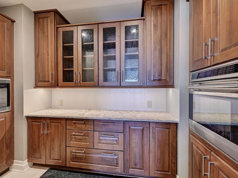 100 W Rivercenter Boulevard, Unit 2A, Covington, KY 41011 Photo 11