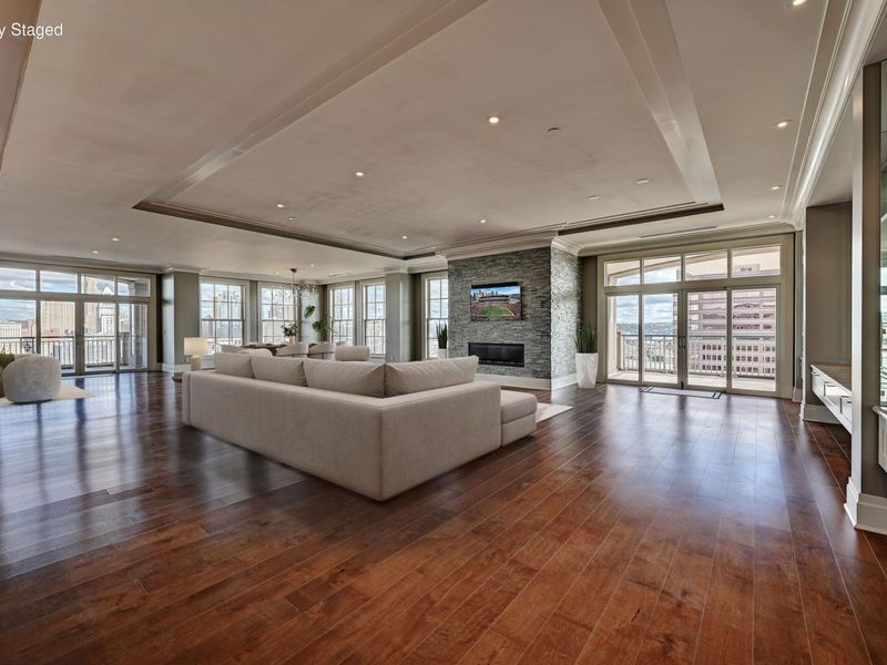 100 W Rivercenter Boulevard, Unit 2A, Covington, KY 41011 Photo 12