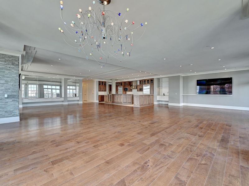 100 W Rivercenter Boulevard, Unit 2A, Covington, KY 41011 Photo 19