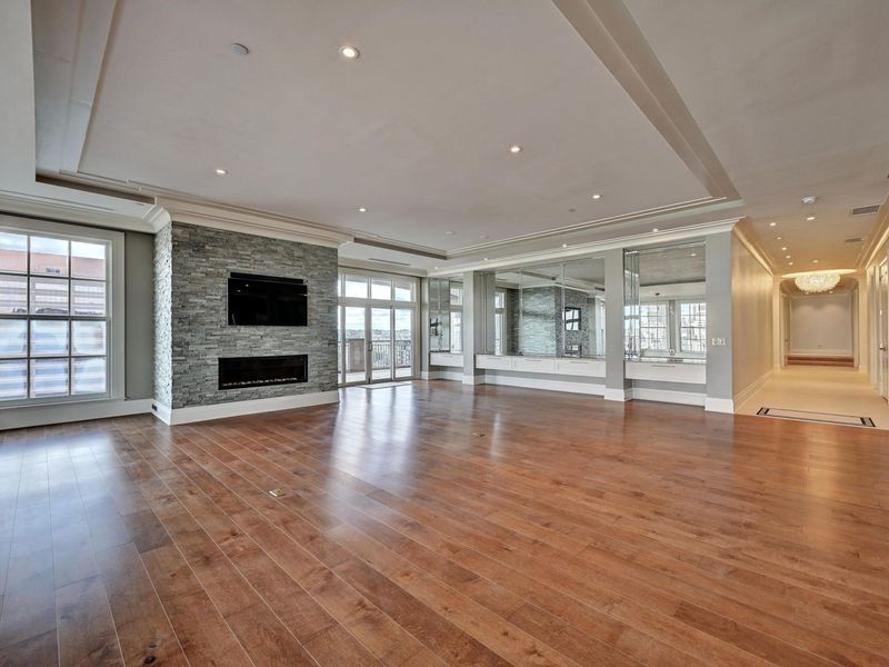 100 W Rivercenter Boulevard, Unit 2A, Covington, KY 41011 Photo 20