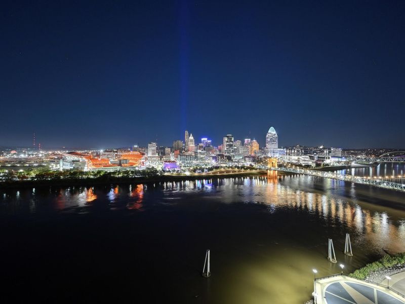 100 W Rivercenter Boulevard, Unit 2A, Covington, KY 41011 Photo 43