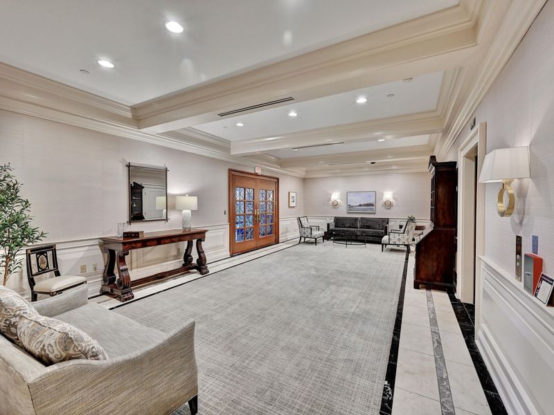 100 W Rivercenter Boulevard, Unit 2A, Covington, KY 41011 Photo 46