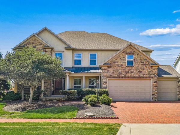 4558 Hirth Hill Road E, Grove City, OH 43123