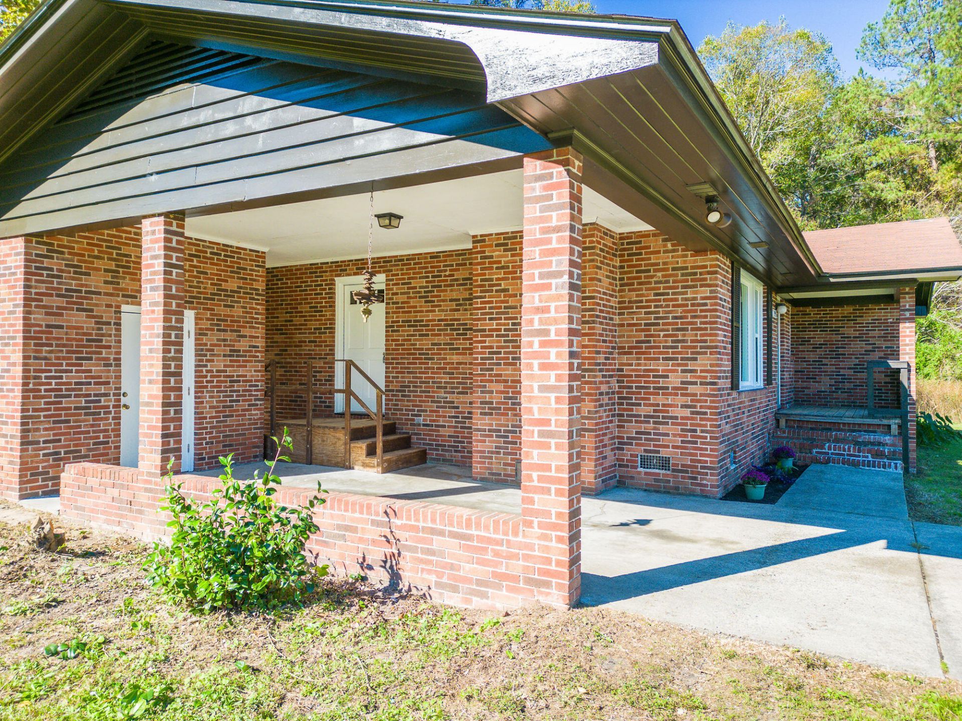 9595 Bells Highway Photo 4