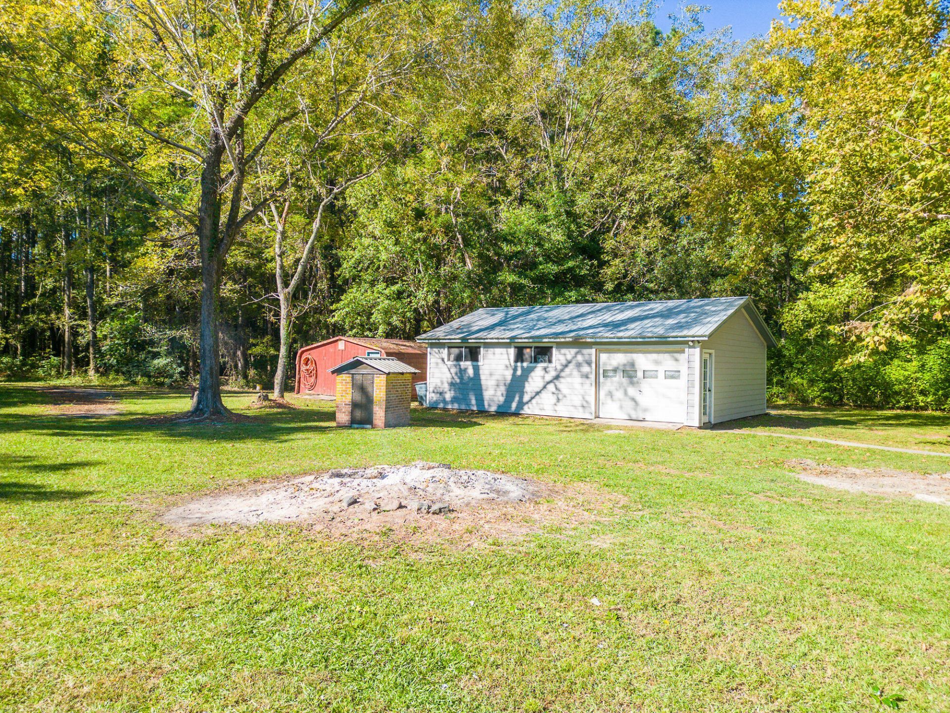 9595 Bells Highway Photo 46