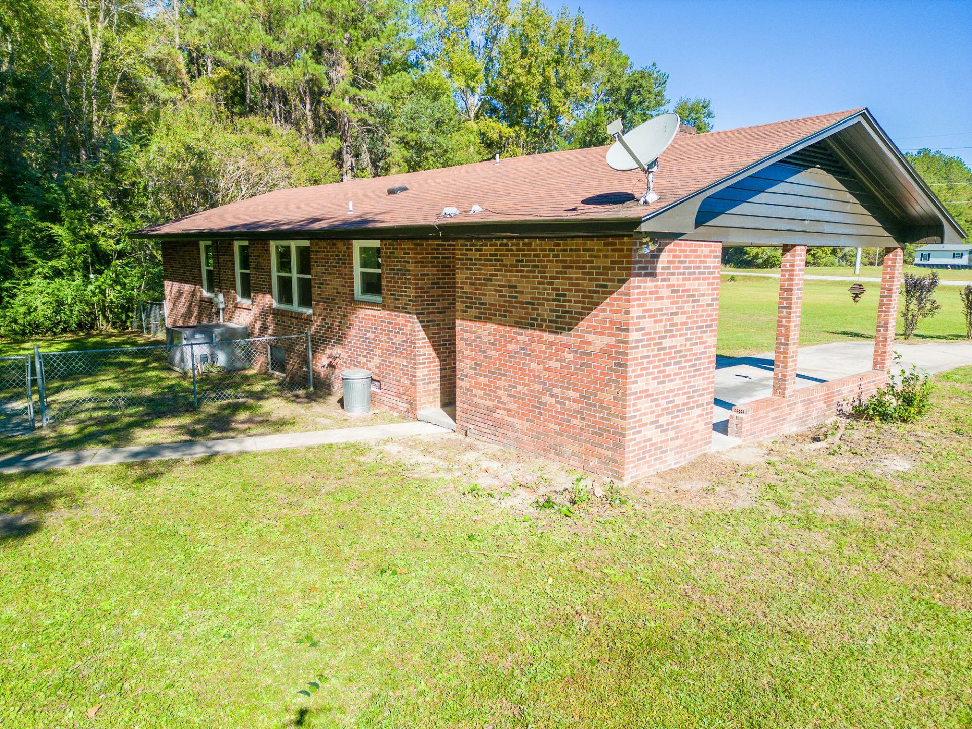 9595 Bells Highway Photo 5